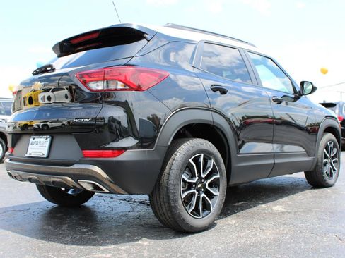 Used 2023 Chevrolet TrailBlazer ACTIV FWD image 4