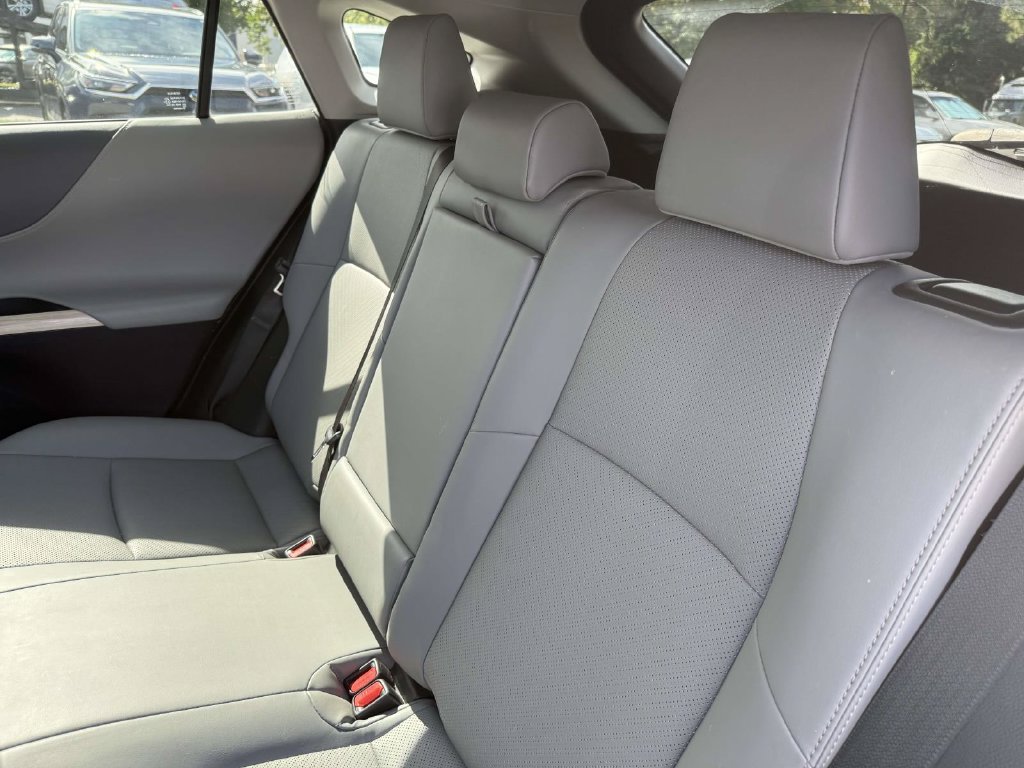 Used 2021 Toyota Venza XLE w/ Softex Package AWD/4WD image 13