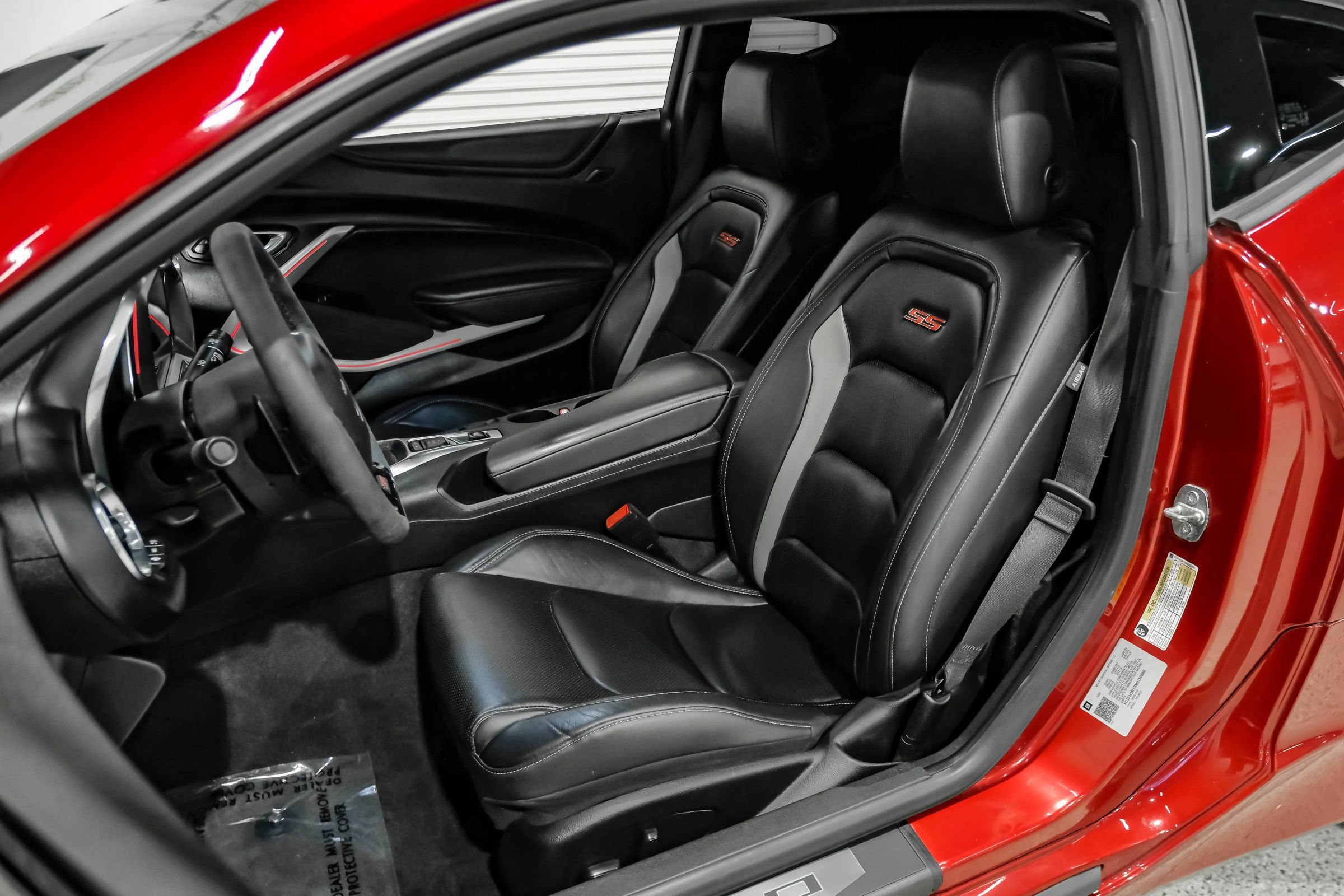 Used 2021 Chevrolet Camaro SS w/ Wild Cherry Design Package 2 RWD image 37