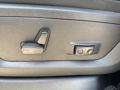 Used 2024 RAM 3500 Laramie image 25