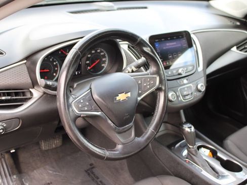 Used 2020 Chevrolet Malibu RS w/ LPO, Convenience Package 2 image 17
