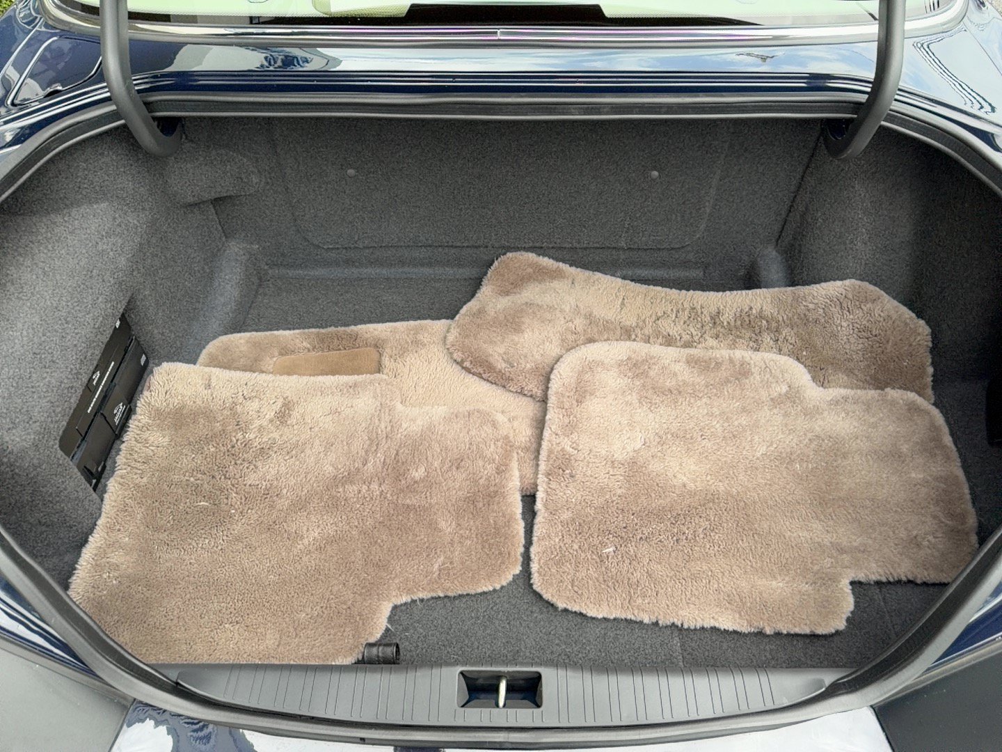 Used 2000 Jaguar XJ RWD image 33