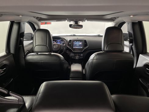 Used 2020 Jeep Cherokee Trailhawk w/ Comfort/Convenience Group image 16