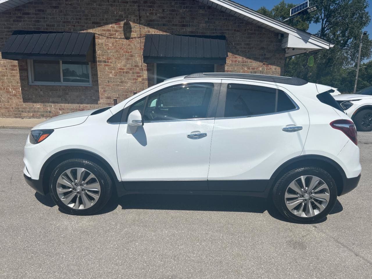 Used 2018 Buick Encore Preferred AWD/4WD image 10