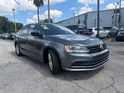 Used 2016 Volkswagen Jetta S FWD image 3