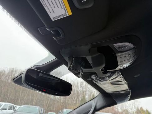 New 2026 Chrysler Pacifica Select image 10