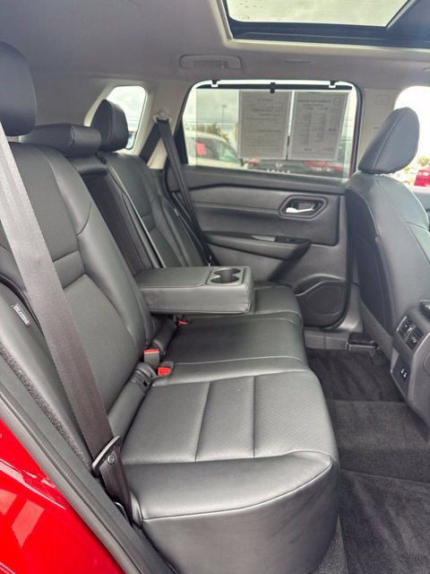 Certified 2024 Nissan Rogue SV w/ SV Premium Package AWD/4WD image 17