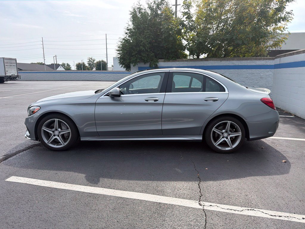 Used 2016 Mercedes-Benz C 300 4MATIC Sedan image 2