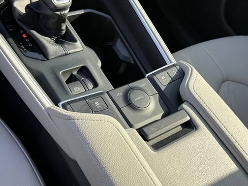 Used 2025 Toyota Grand Highlander AWD Hybrid image 24