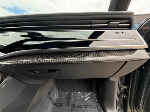 Used 2022 Audi SQ7 Prestige w/ Prestige Package image 60