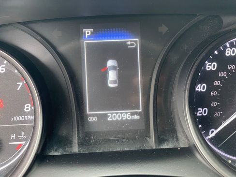 Used 2024 Toyota Camry SE FWD image 22