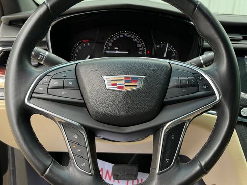 Used 2017 Cadillac XT5 Premium Luxury w/ Driver Assist Package FWD image 19