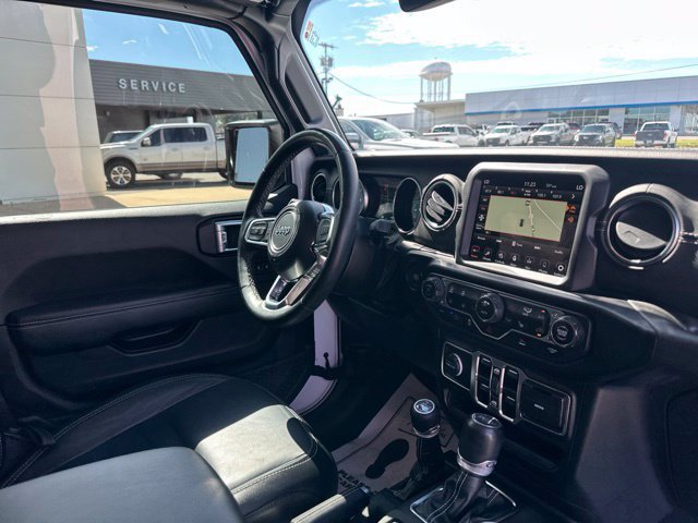 Used 2023 Jeep Wrangler Unlimited Sahara w/ Cold Weather Group AWD/4WD image 10