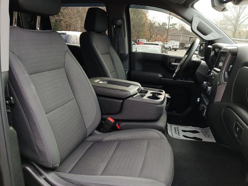 Used 2022 Chevrolet Silverado 1500 Custom image 18