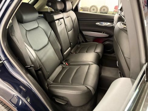 Used 2024 Genesis GV70 2.5T w/ Advanced Package AWD/4WD image 40