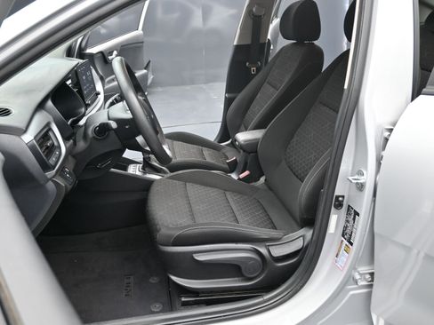 Used 2023 Kia Rio S image 23