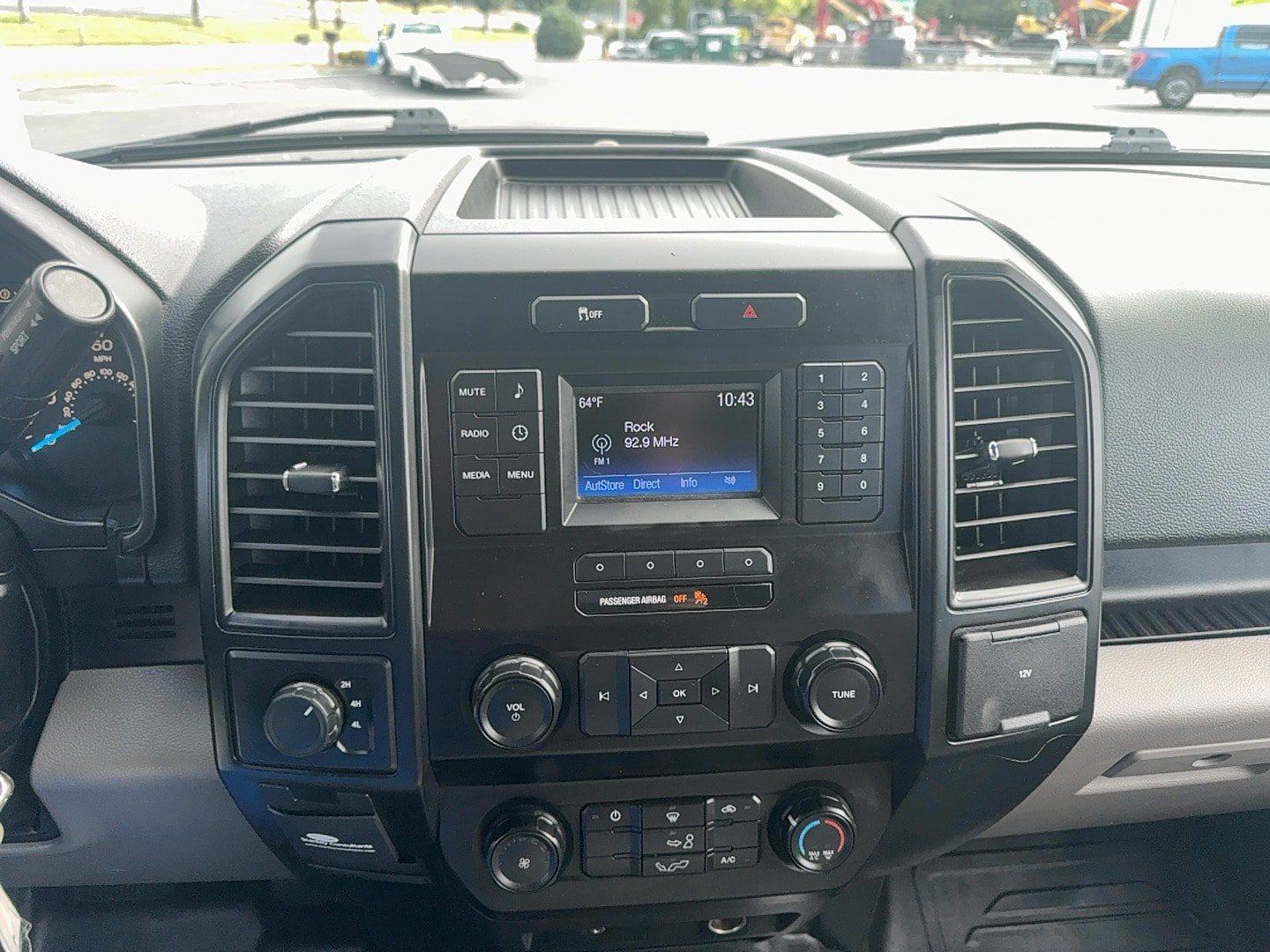 Used 2015 Ford F150 XL w/ XL Power Equipment Group AWD/4WD image 18