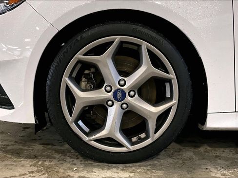 Used 2018 Ford Focus ST image 7
