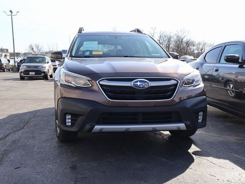 Used 2021 Subaru Outback Limited image 4
