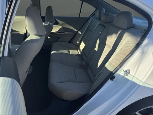 Used 2017 Honda Accord LX image 23