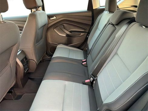 Used 2016 Ford C-MAX SE image 10