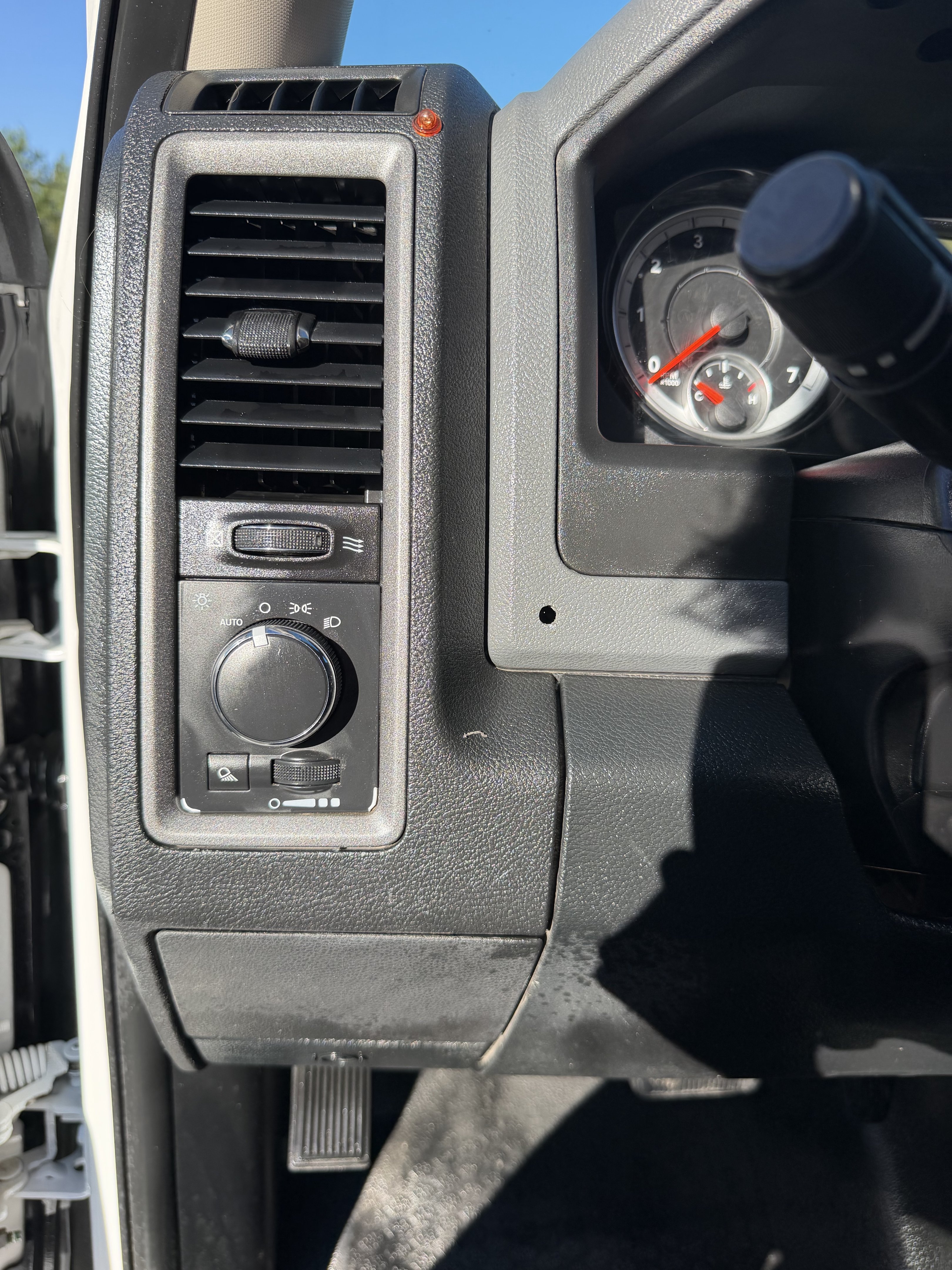 Used 2015 RAM 1500 Tradesman w/ Popular Equipment Group AWD/4WD image 23