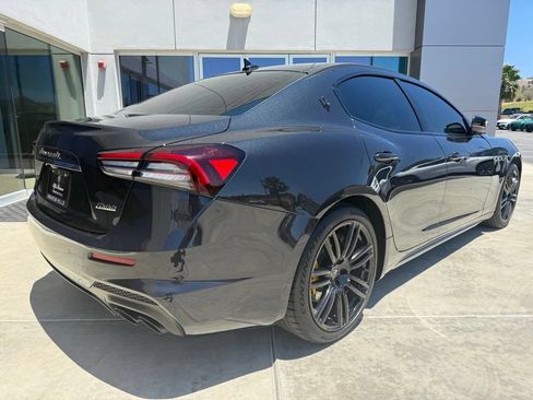 Certified 2023 Maserati Ghibli Modena RWD image 4
