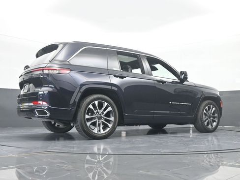 Used 2024 Jeep Grand Cherokee Overland w/ Luxury Tech Group IV image 68