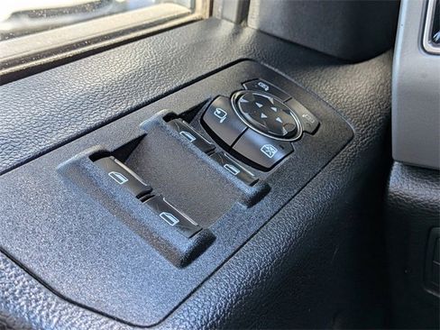 Used 2020 Ford F150 Lariat image 31