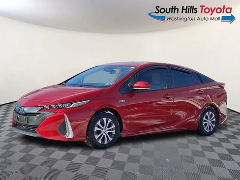 Used 2021 Toyota Prius Prime XLE w/ Carpet Mat Package (TMS) FWD image 3