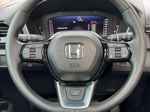 Certified 2025 Honda Pilot Elite image 13