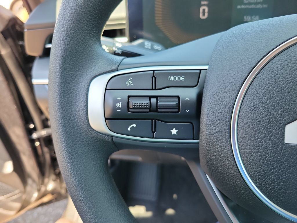 New 2026 Kia K5 LXS FWD image 22
