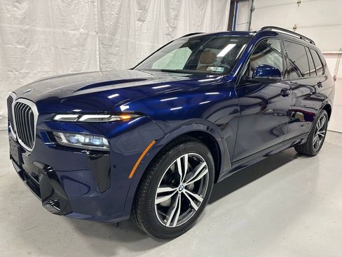 Used 2026 BMW X7 xDrive40i w/ M Sport Package image 3