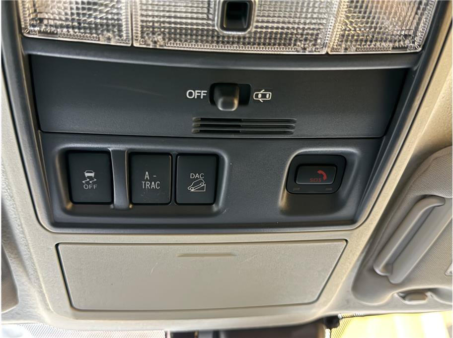 Used 2023 Toyota 4Runner SR5 AWD/4WD image 19