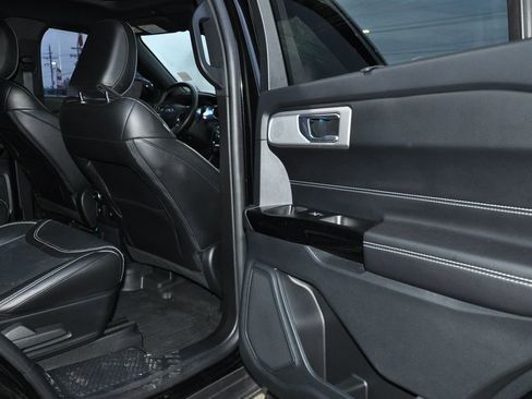 Used 2023 Ford Explorer ST w/ Equipment Group 401A image 15