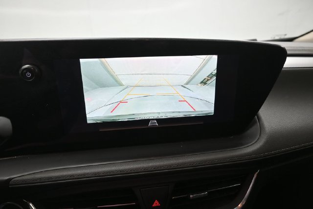 Used 2025 Buick Encore GX Sport Touring FWD image 3