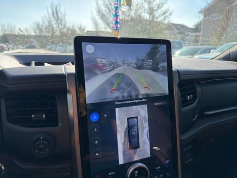 Used 2024 Ford Expedition Max King Ranch image 24