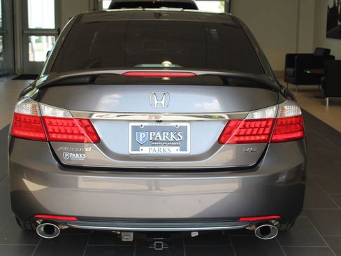 Used 2015 Honda Accord EX-L image 26