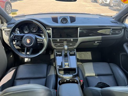 Used 2023 Porsche Macan Turbo AWD/4WD image 12