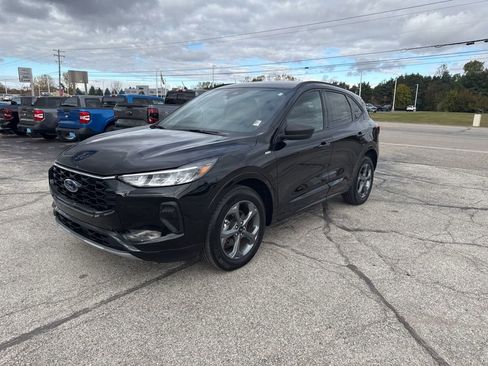 Used 2023 Ford Escape ST-Line w/ Tech Pack #1 image 4