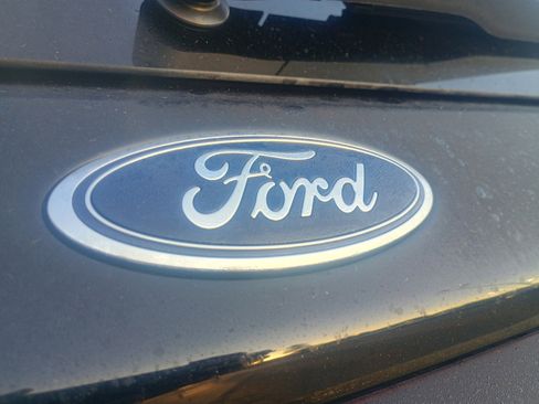 Certified 2025 Ford Explorer Active image 9