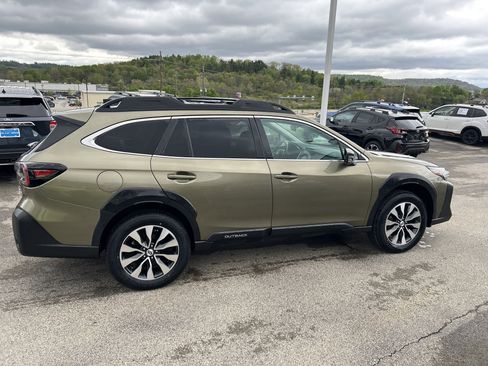 Used 2024 Subaru Outback Limited AWD/4WD image 5