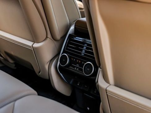 New 2026 Land Rover Range Rover SE AWD/4WD image 45