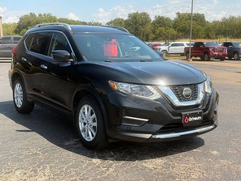 Used 2019 Nissan Rogue S w/ Special Edition Package FWD image 1