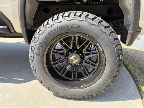 New 2026 Chevrolet Silverado 2500 Custom w/ Custom Value Package image 20