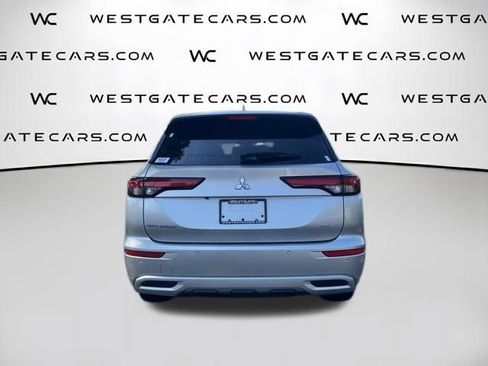 Used 2024 Mitsubishi Outlander SEL FWD image 14