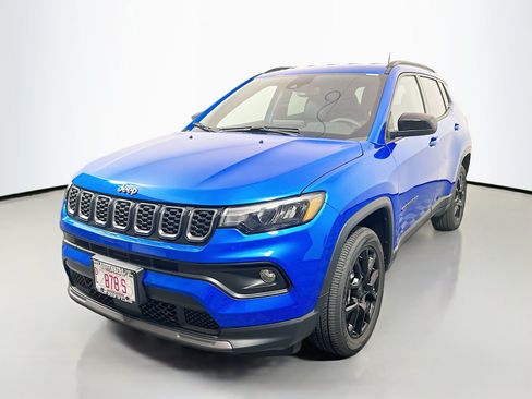 New 2026 Jeep Compass Latitude AWD/4WD image 3