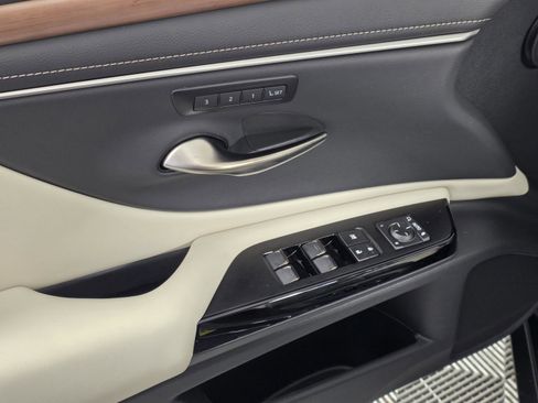 New 2025 Lexus ES 350 w/ Premium Package image 26