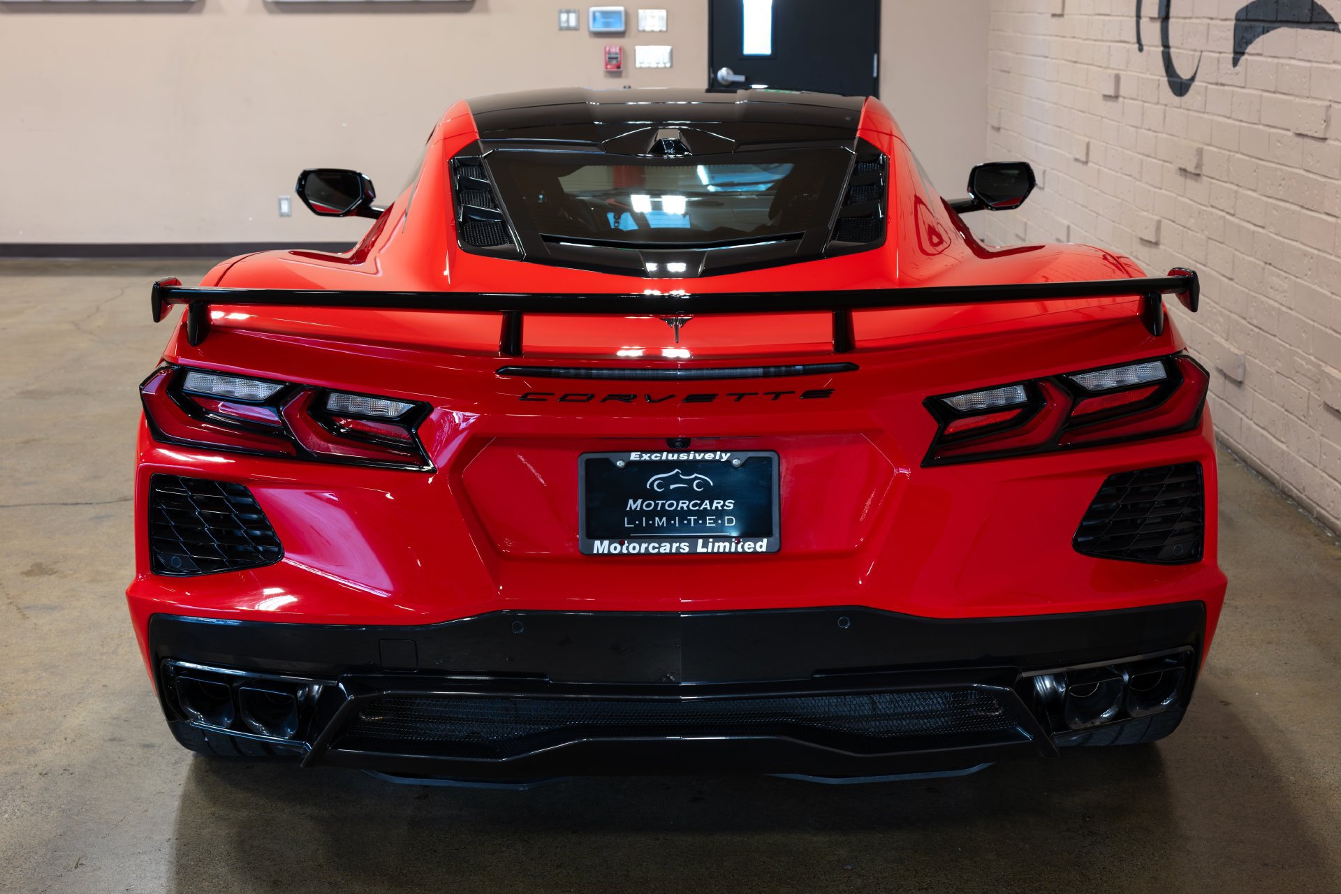 Used 2025 Chevrolet Corvette Stingray Premium Cpe w/ Z51 Performance Package RWD image 7