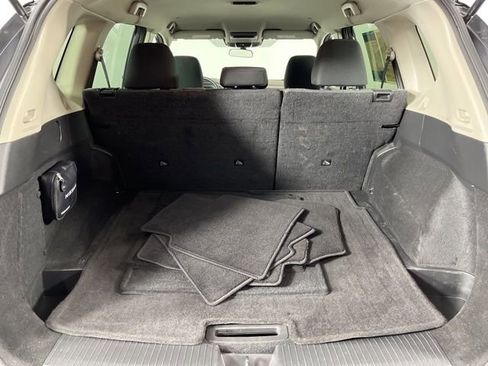 Used 2023 Nissan Rogue SV image 46